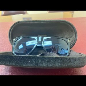 Men's sun glasses